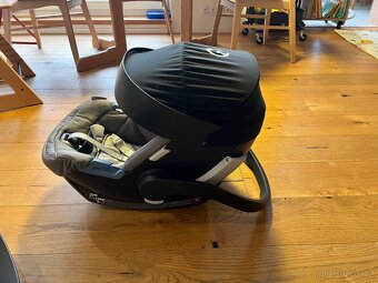 Cybex Aton 5 (vajíčko) + ISOFIX základna - 9