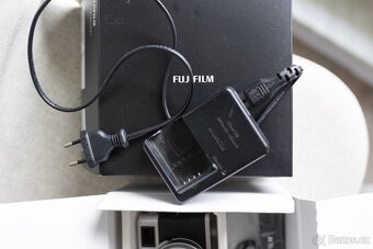 Fujifilm X100F – ikonický street fotoaparát - 9