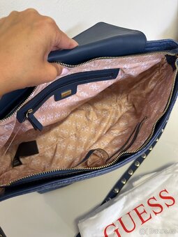Kabelka Guess Antilla Top Handle Flap - 9
