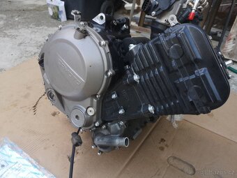 Cf MOTO 650, poškozený motor - 9