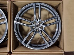 německá alu R3 WHEELS H01 8,5x20" 5x120 ET35 R20 - 9