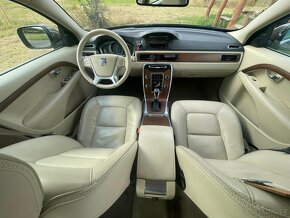Volvo XC70 - 9