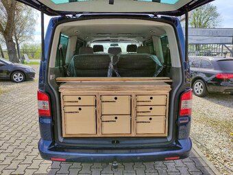 VW CARAVELLE 1.9 TDi,77KW,2007,8 MÍST,DAB,NAVI,PDC,ZÁVĚS. - 9