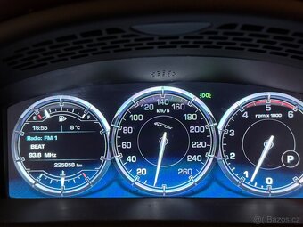 Jaguár XJ, 3,0. V6D - 9