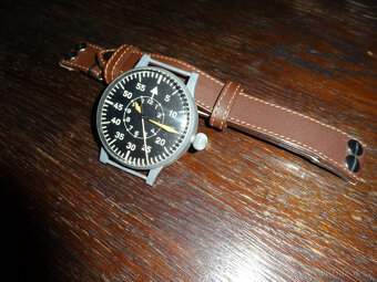 Pozorovací hodinky LACO FL2383 z roku 194345 - vojenské hodi - 9