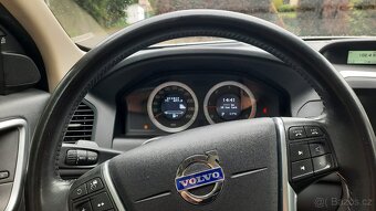 Volvo XC60 2.4D Automat-175hp r.2010 výbava Summum - 9