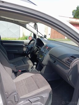 VW Touran 1.9 TDI 77kw 7 místní, nová STK - 9