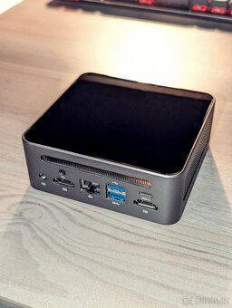 Prodám Mini PC - 16GB RAM, 256GB SSD, AMD Ryzen 5 - 9
