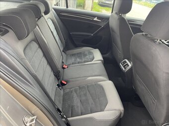 Volkswagen Golf 2,0 TDi HIGHLINE - 9