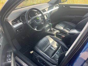 Škoda Superb II 2.0 TDI, Combi, navi, alu, tažné - 9