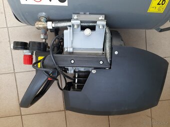 Kompresor 24 l, tlak 8 bar - 9