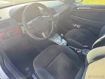 Opel Astra H 1,6Twinport 77kw poloautomat - 9