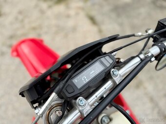 Unikatni CR250R - 9