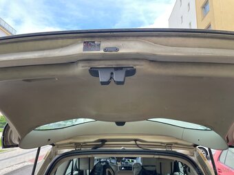 Renault Grand Scenic 1.5 dCi 78kW, 7 míst – pojízdný - 9