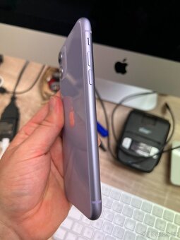 Apple iPhone 11 128GB Fialový 91% Záruka - 9