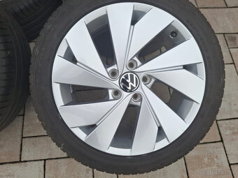 VW sada 4x alu kola 7,5Jx17 H2 + letní pneu Nexen 225/45 R17 - 9
