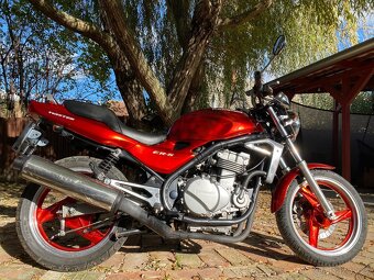 Kawasaki ER5 - 9