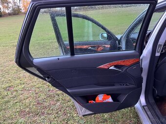 MERCEDES-BENZ E 280 elegance - 9