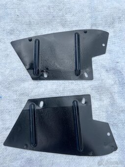 Plechy kolem motoru na Tatru 613 - 9