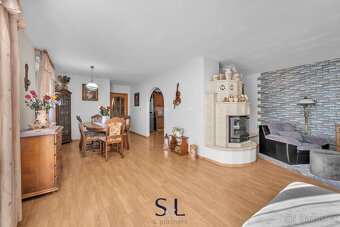 Rodinný dům s apartmánem, bazénem a naprostým soukromím – Ja - 9