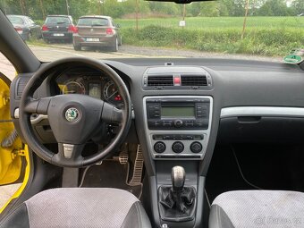 ŠKODA OCTAVIA RS TDI RV2006 - 9