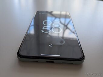 Google Pixel 5 (jako nový) - 9