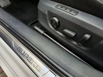 Škoda Superb iV Combi 1.4TSI 160kW DSG Style Matrix Ambient - 9