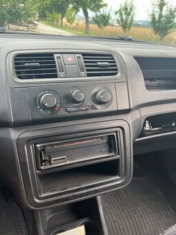 Škoda roomster praktik 51kW tdi - 9
