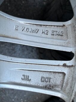 ORIGINÁL Alu Audi A4 B9 R17 5x112 Zimni Nexen 6mm - 9