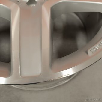 Originál alu kola Mercedes GLE AMG, 9Jx20, ET57 - 9