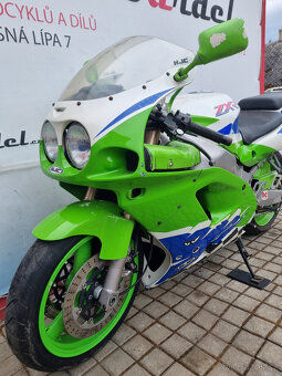 Kawasaki ZXR 750 - 9