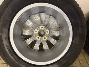 Audi Q5 FY Zimní pneu sada alu 235/65R17 7x17 ET34 - 9