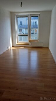 Pronájem bytu 2+kk, Zlín, Na Honech - 9