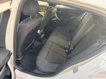BMW 118 1,5i 1. maj, koupeno v ČR, DPH, 2 x kola - 9