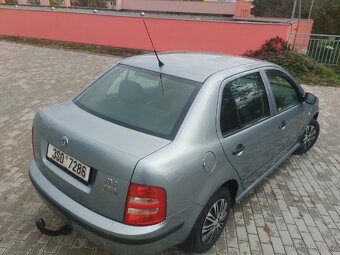 Škoda Fabia sedan 1.2 HTP 47 kW rok 2003 plně pojizdna - 9