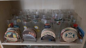 Sklenice Korbele 70.léta+, pivní tácky - 9