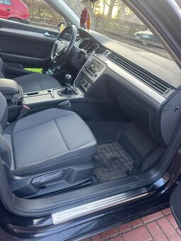 Prodám Volkswagen passat B8 2,0tdi , 110kw, r.v.2015 - 9