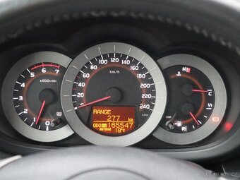 Toyota Rav4, 2,2 D-4D 4x4 Kamera, 2 sady kol - 9