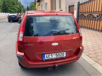 Ford Fusion 1.4 benzin 59 KW. Rok 2009. Najeto 168 tis.km - 9
