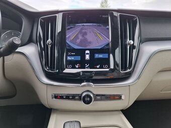 Volvo XC 60  B4 Momentum Pro 2WD rok 2021 - 9