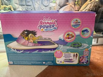 Dvě panenky Barbie s motorovým člunem - 9