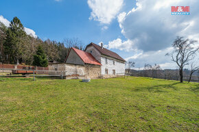 Prodej rodinného domu 110 m² s pozemkem 2643 m² - Popovice - 9