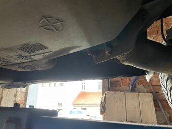 clio 3, benzin 1,2 16V r.v. 2006, klima, stk 11/2026 - 9