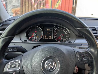 PASSAT B7 - 9