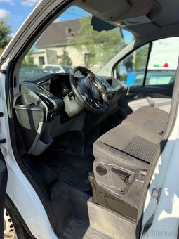 FORD TRANSIT CUSTOM 2,2 - 9