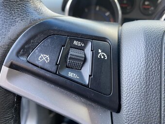 Chevrolet Cruze 1.7 CDTi , 96 kW nafta, 2013 - 9