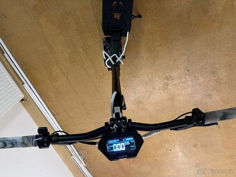 Elektrická koloběžka kukirin g2 master - 9