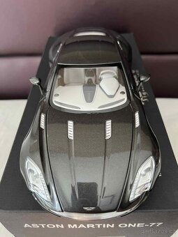 1:18 Autoart, Aston Martin - 9