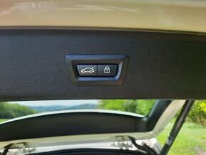 BMW X3 2.0 Nafta 140 Kw X-drive rok 2017 - 9