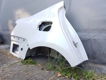 Výřez karoserie, PZ blatník Škoda Octavia III sedan 5E0 - 9